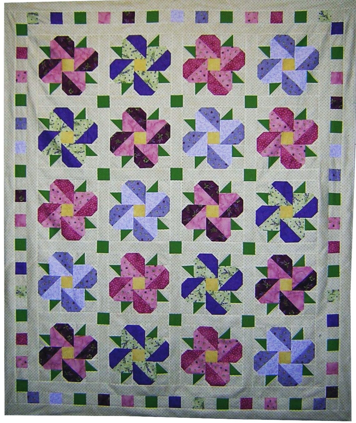 Whirling Blooms Quilt Pattern